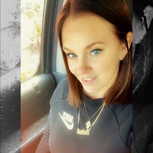 Meet your Posher, Robyn